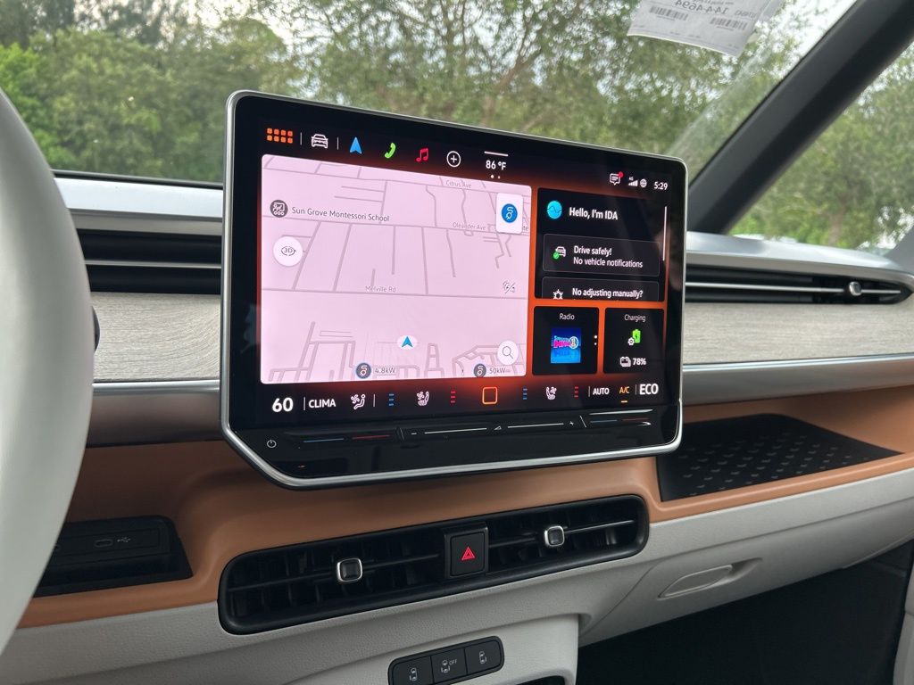 2025 Volkswagen ID. Buzz Pro Plus photo 21