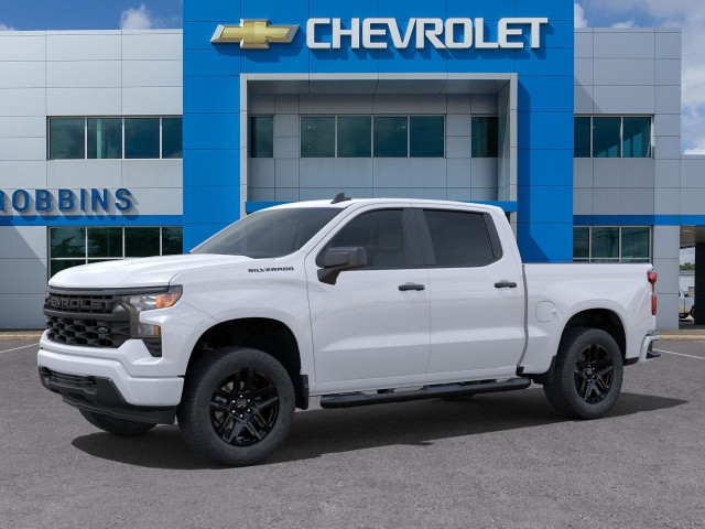 2025 Chevrolet Silverado 1500 Custom photo 2