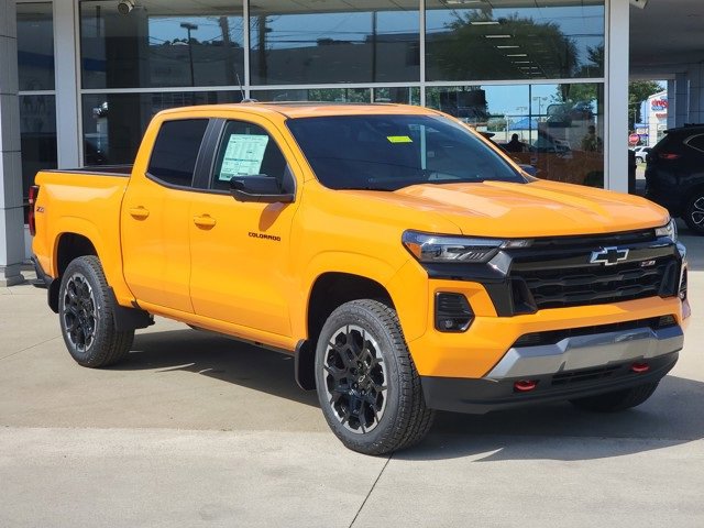 2026 Chevrolet Colorado Z71 photo 2