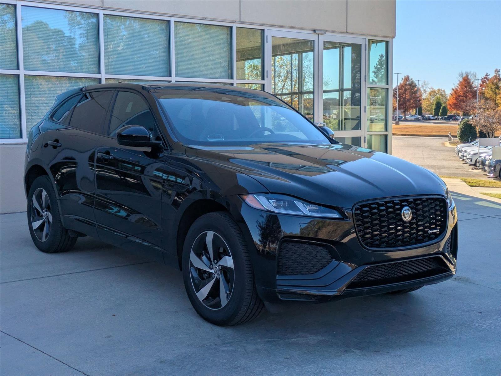 2025 Jaguar F-PACE P400 R-Dynamic S photo 3