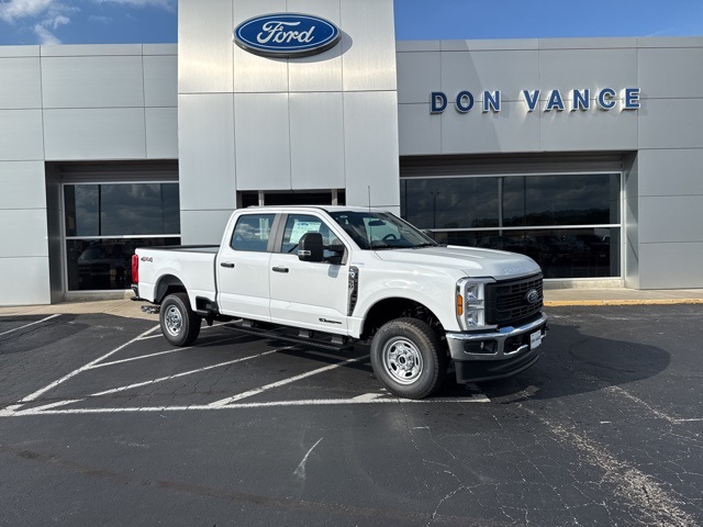 2026 Ford F-350 Super Duty XL's photo