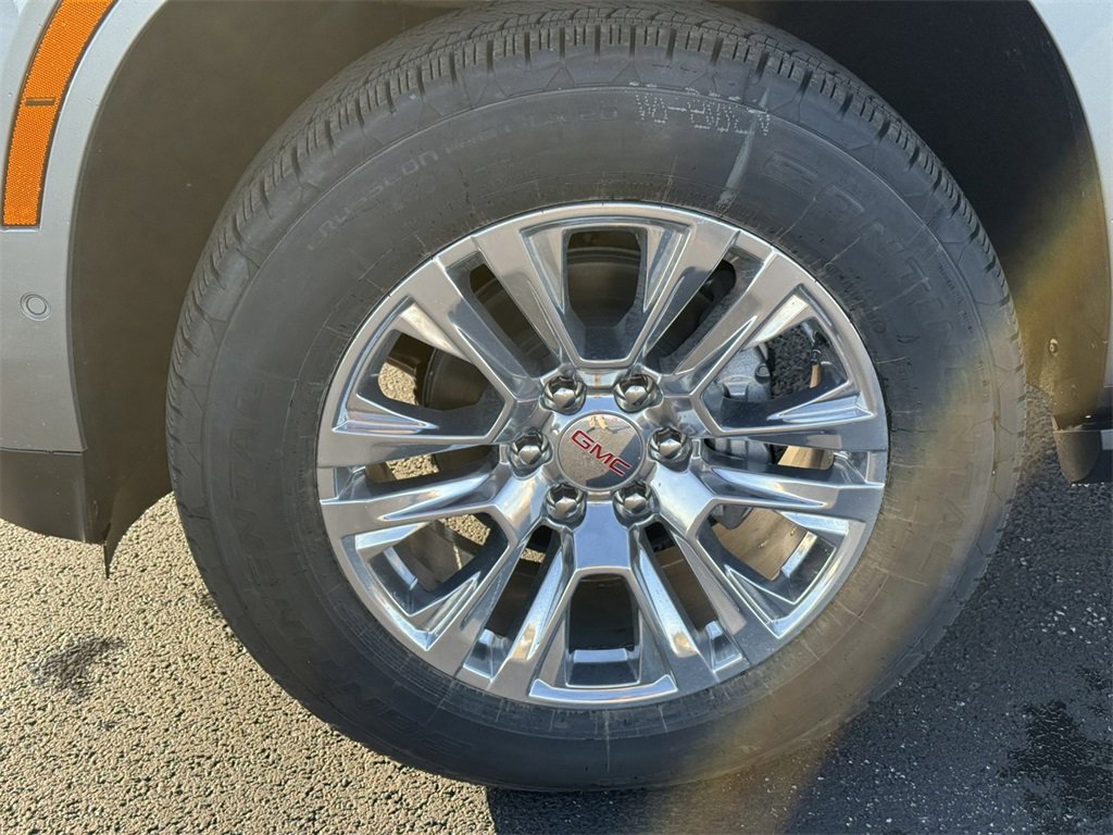 2026 GMC YUKON XL - Image 10