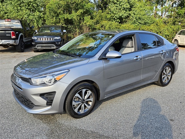 2022 Kia Rio S photo 3