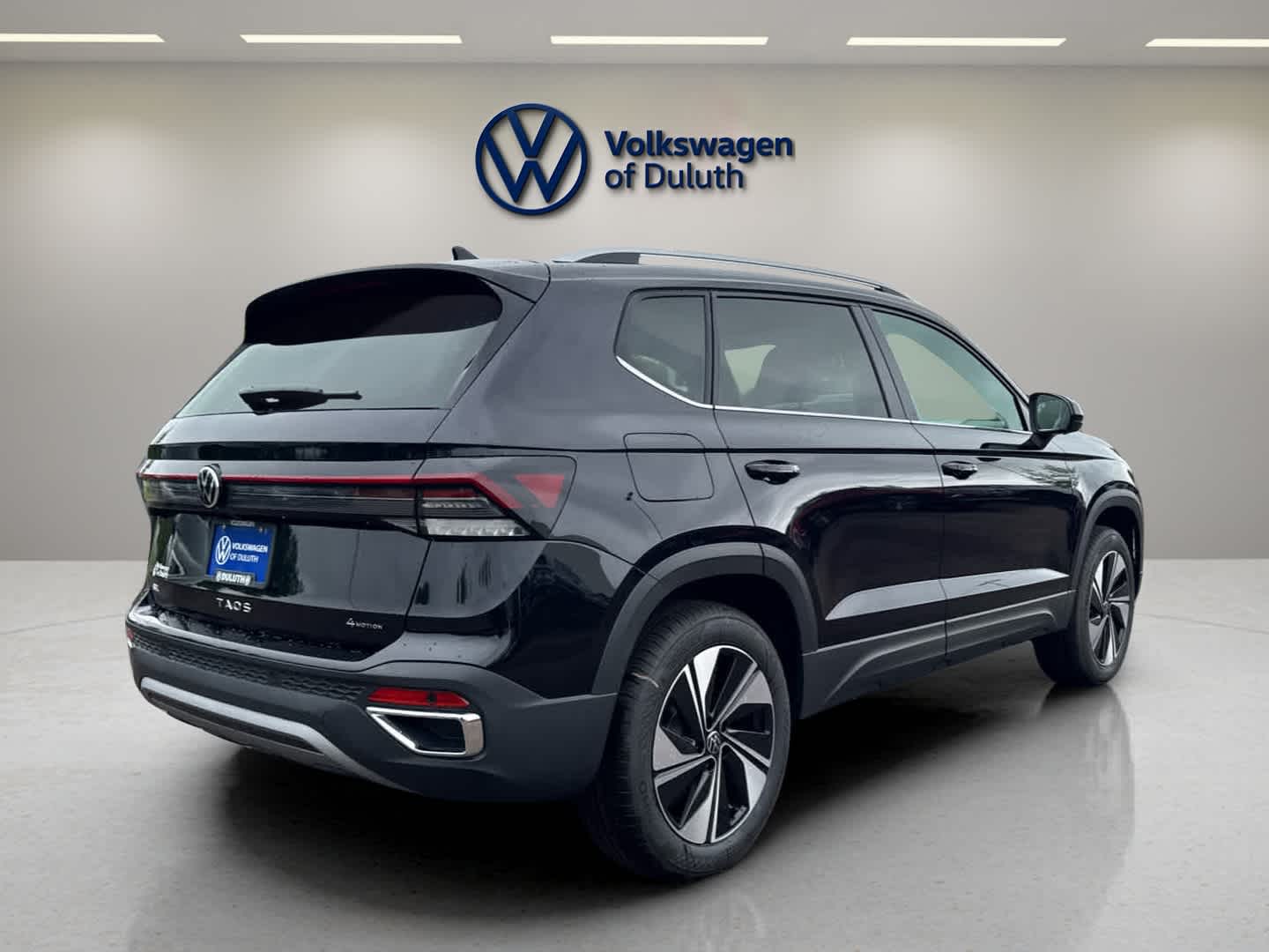 2025 Volkswagen Taos SE photo 4