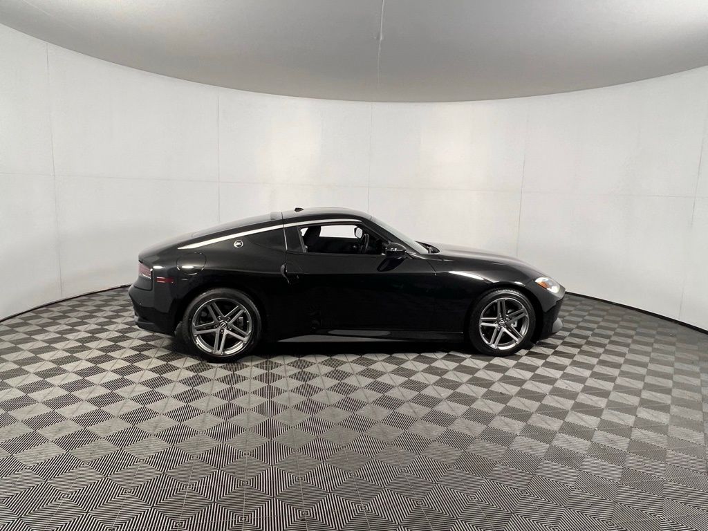 2025 Nissan Z Sport photo 2