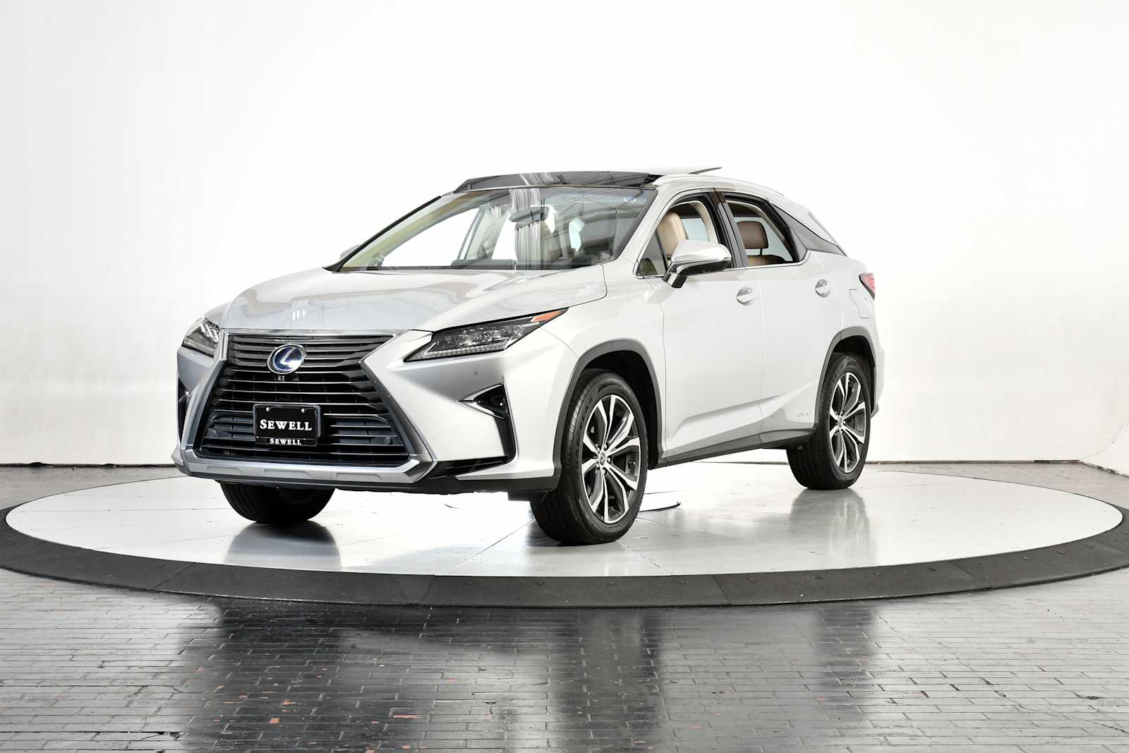 2019 Lexus RX Hybrid 450h's photo