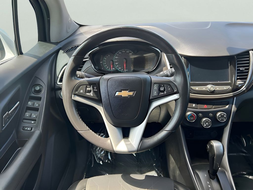 2020 Chevrolet Trax LT photo 11