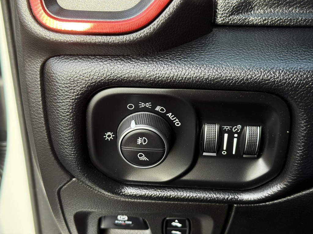 2019 Ram 1500 Rebel photo 15