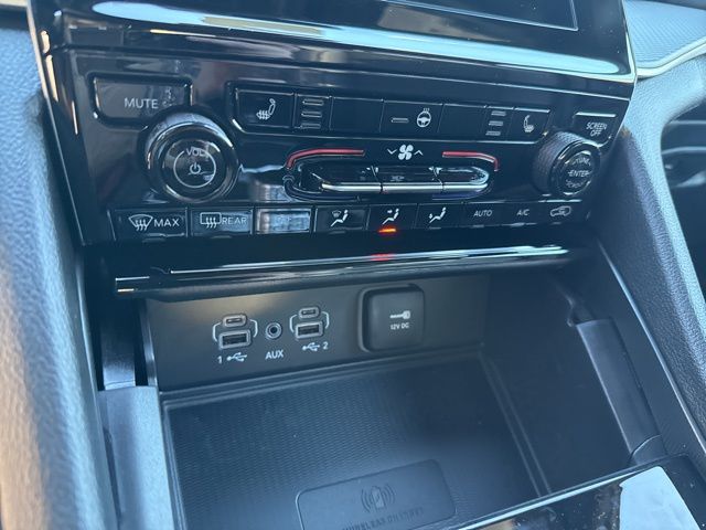 2025 Jeep Grand Cherokee Altitude X photo 3