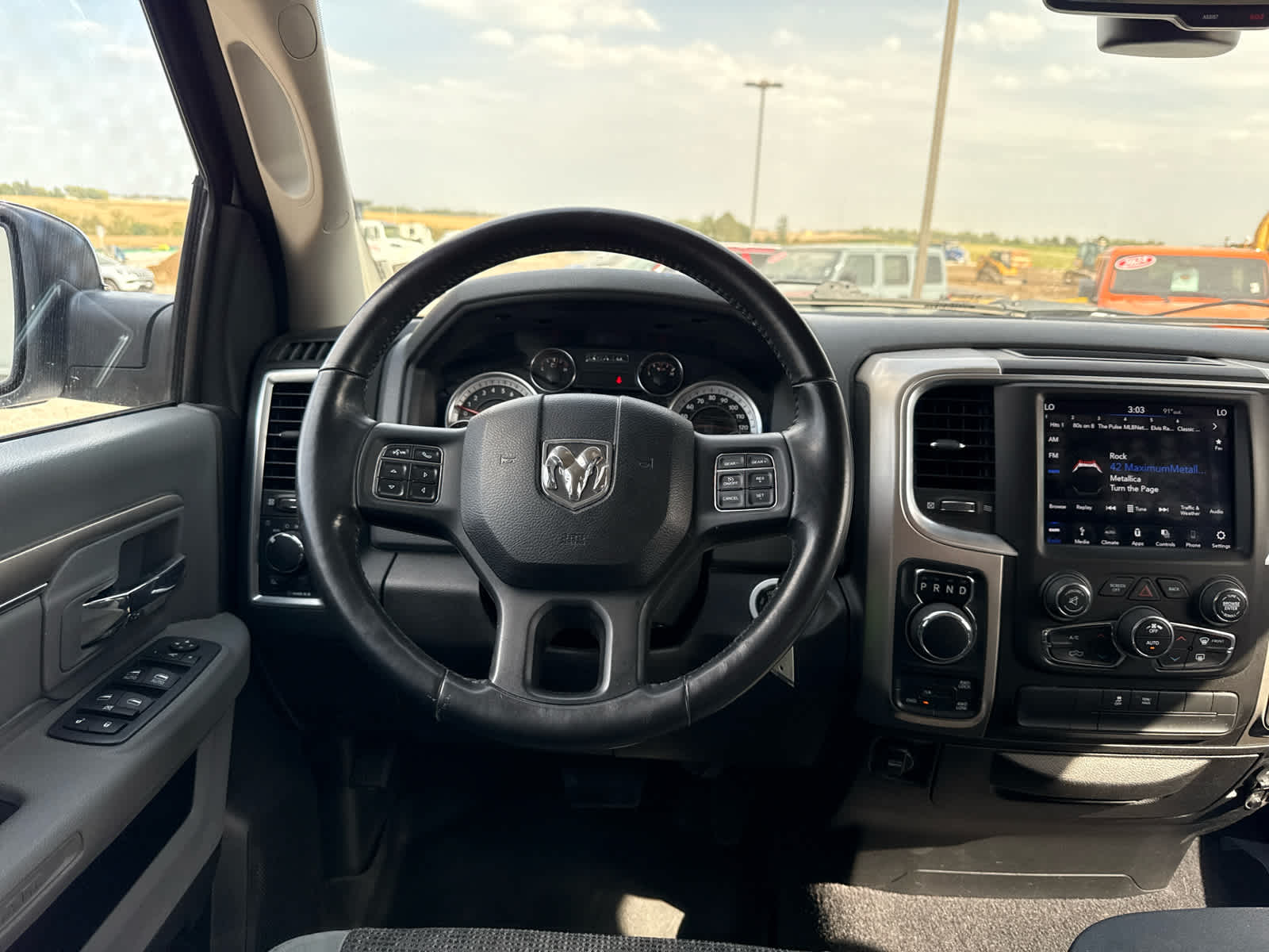2019 Ram 1500 Classic SLT photo 14