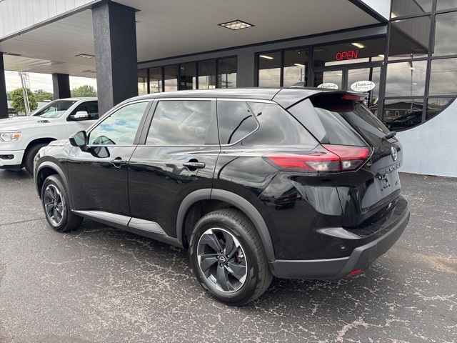 2024 Nissan Rogue SV photo 5