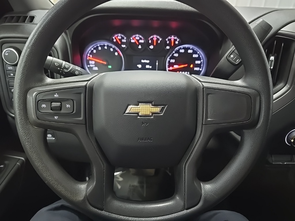 2020 Chevrolet Silverado 1500 Custom photo 18