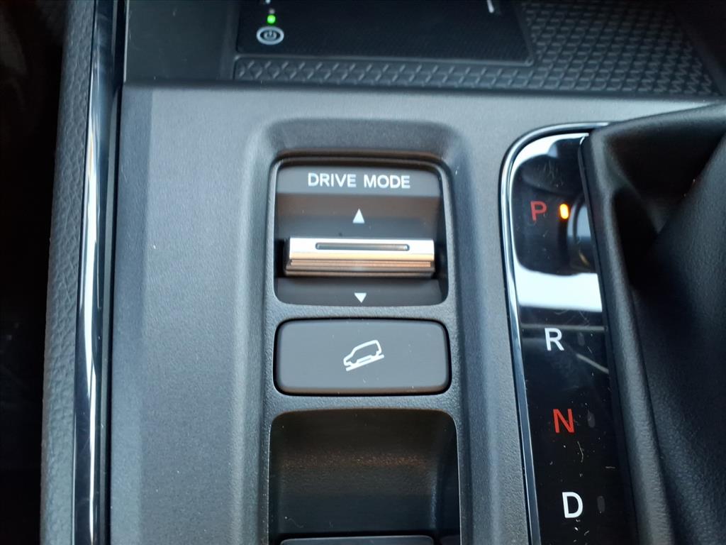 2026 Honda CR-V Hybrid Sport Touring photo 14