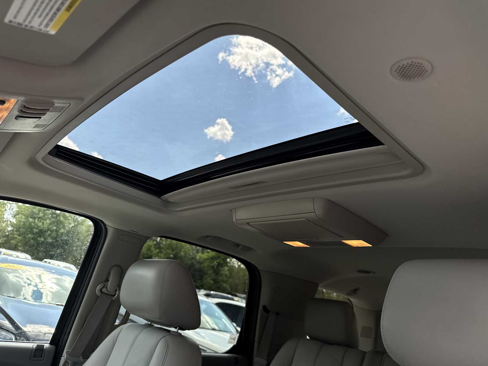 2011 Chevrolet Tahoe LT photo 26
