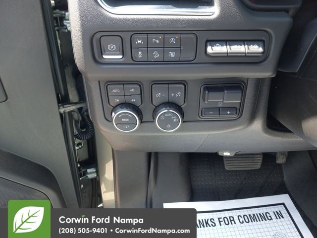 Used 2023 Green Chevrolet High Country image 19