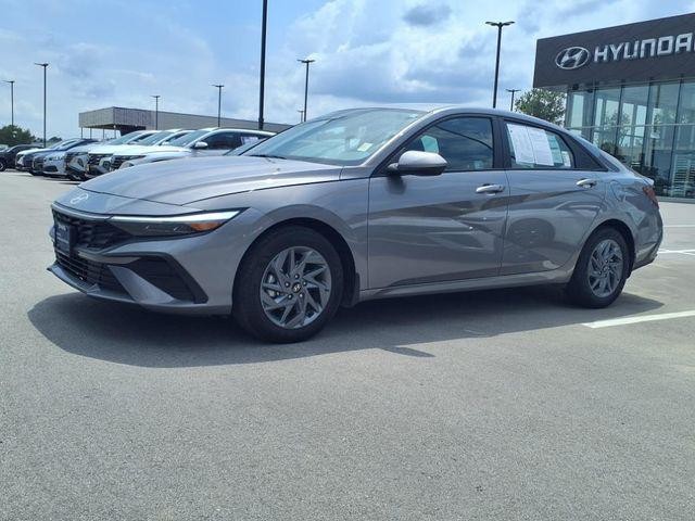New 2024 Hyundai ELANTRA HYBRID Blue 4D Sedan in Council