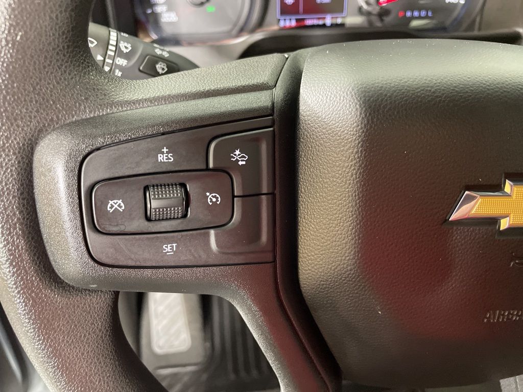 2025 Chevrolet Silverado 1500 Custom photo 19