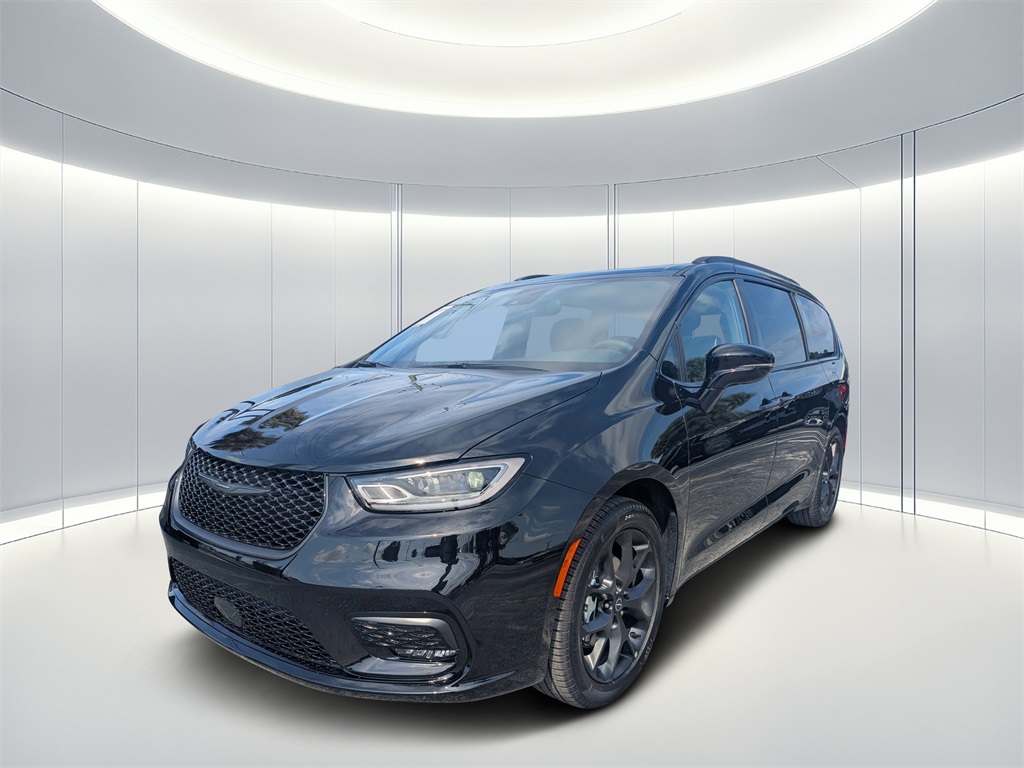 2026 Chrysler Pacifica Limited photo 5