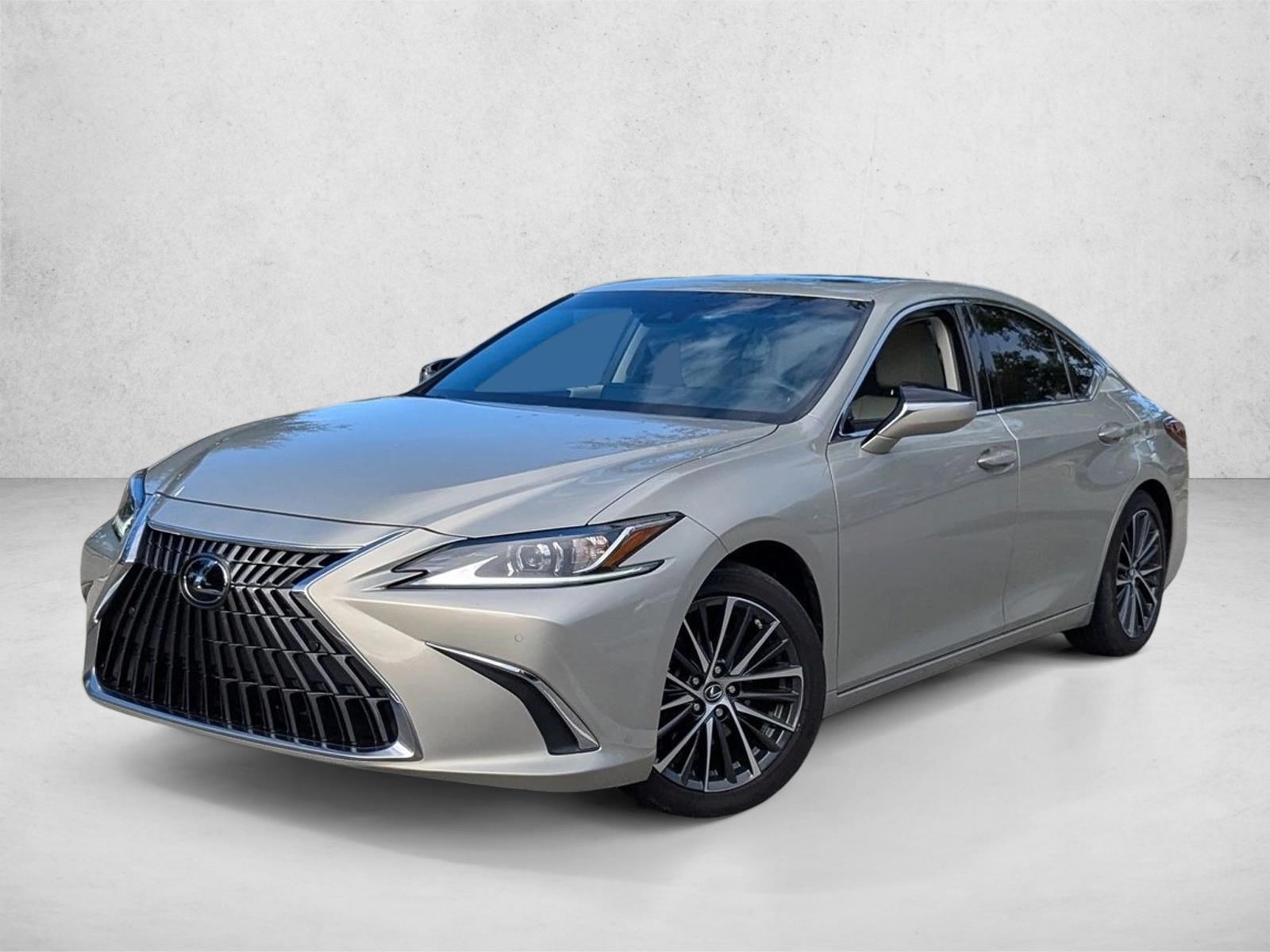 2024 Lexus ES 350's photo