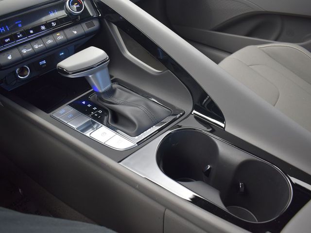 2024 Hyundai Elantra SEL Convenience photo 23