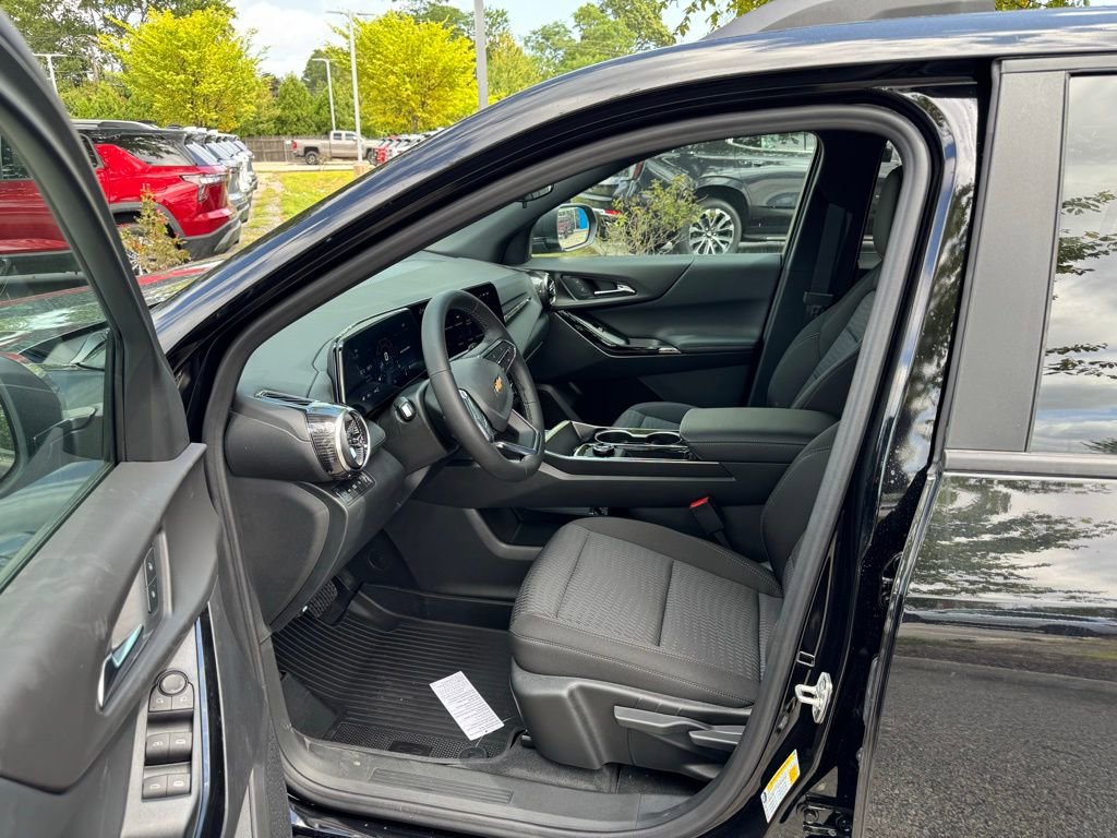 2026 Chevrolet Equinox LT photo 10