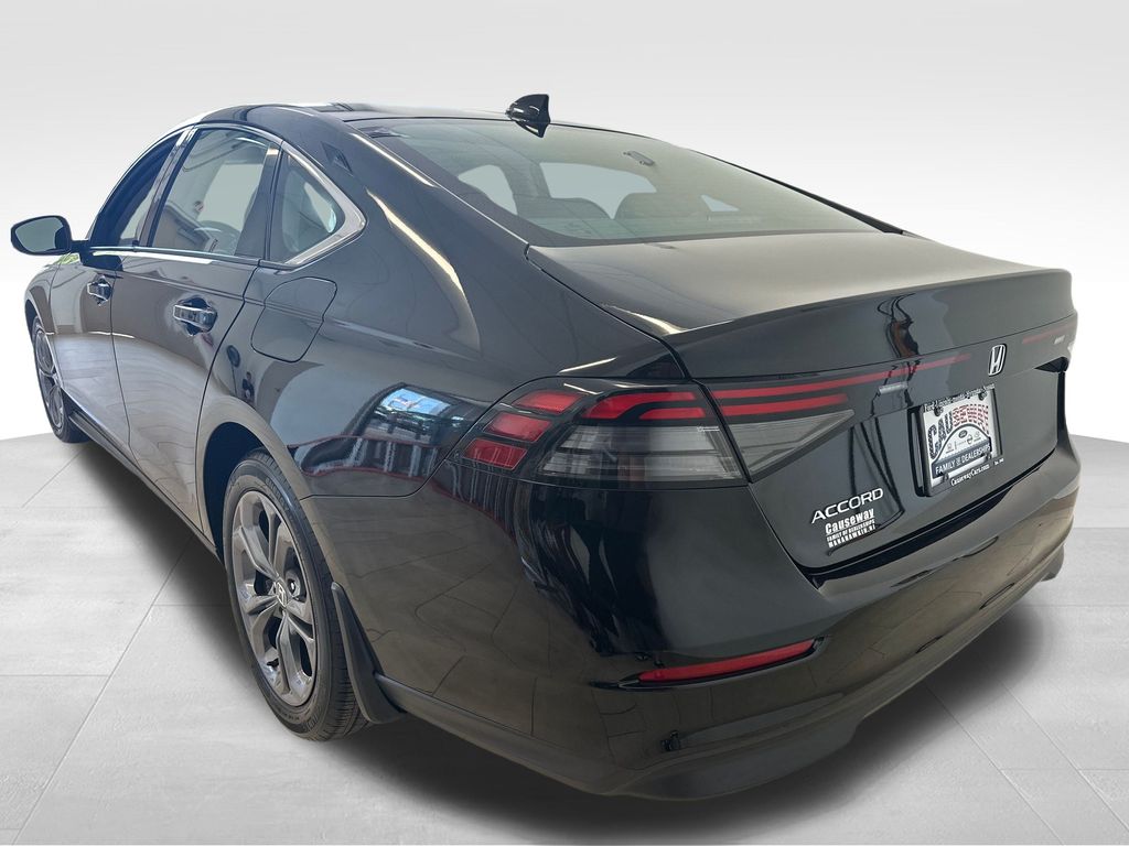 2023 Honda Accord EX photo 4