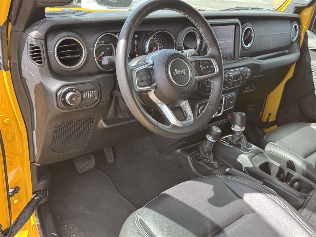 2021 Jeep Wrangler Unlimited Sahara photo 2