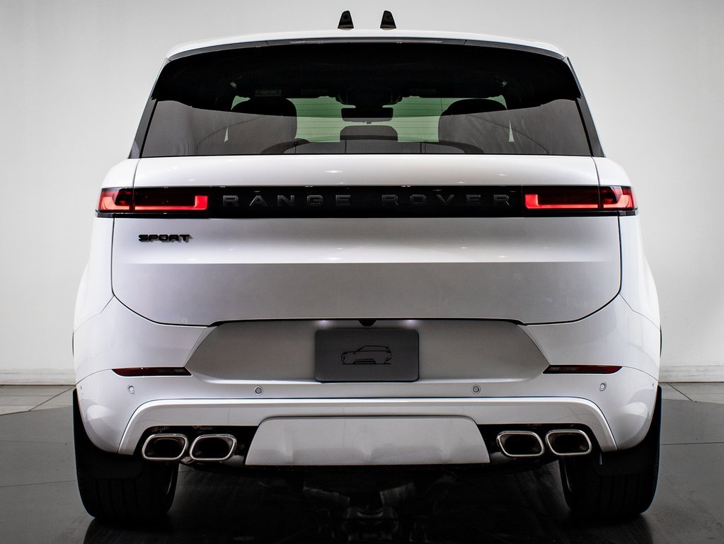 2025 Land Rover Range Rover Sport SE photo 7