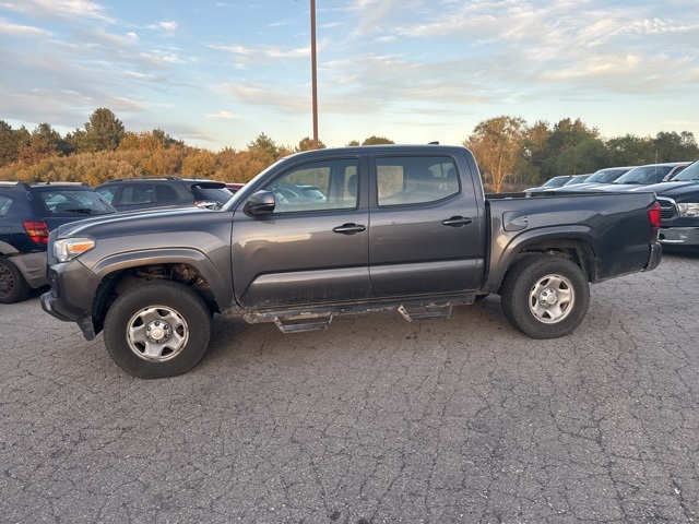 2018 Toyota Tacoma SR photo 3