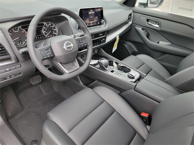2026 Nissan Rogue SV photo 4