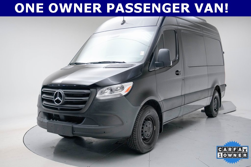 2024 Mercedes-Benz Sprinter Passenger Van Base's photo