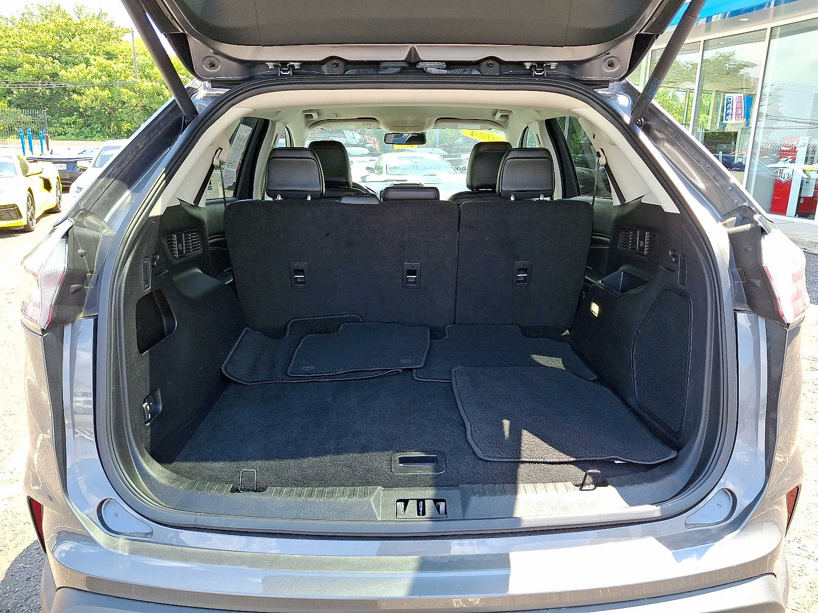 2024 Ford Edge Titanium photo 26