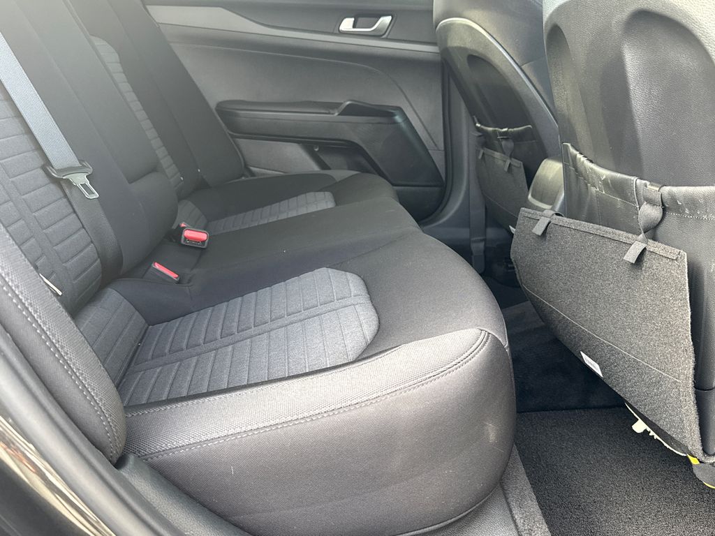 2025 Kia K5 LXS photo 14