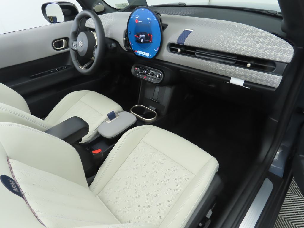 2026 Mini Cooper Convertible Iconic photo 24