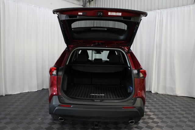 2024 Toyota RAV4 Hybrid XLE photo 6