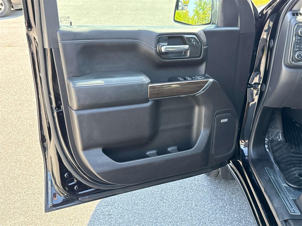 2020 Chevrolet Silverado 1500 RST photo 24