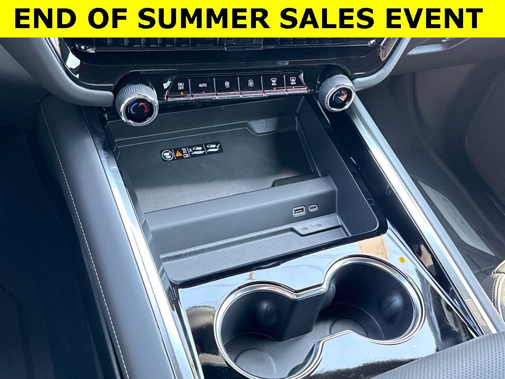 2025 Chevrolet Tahoe Premier photo 14
