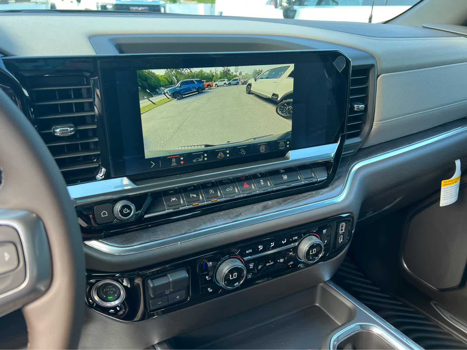 2025 Chevrolet Silverado 1500 LTZ photo 14