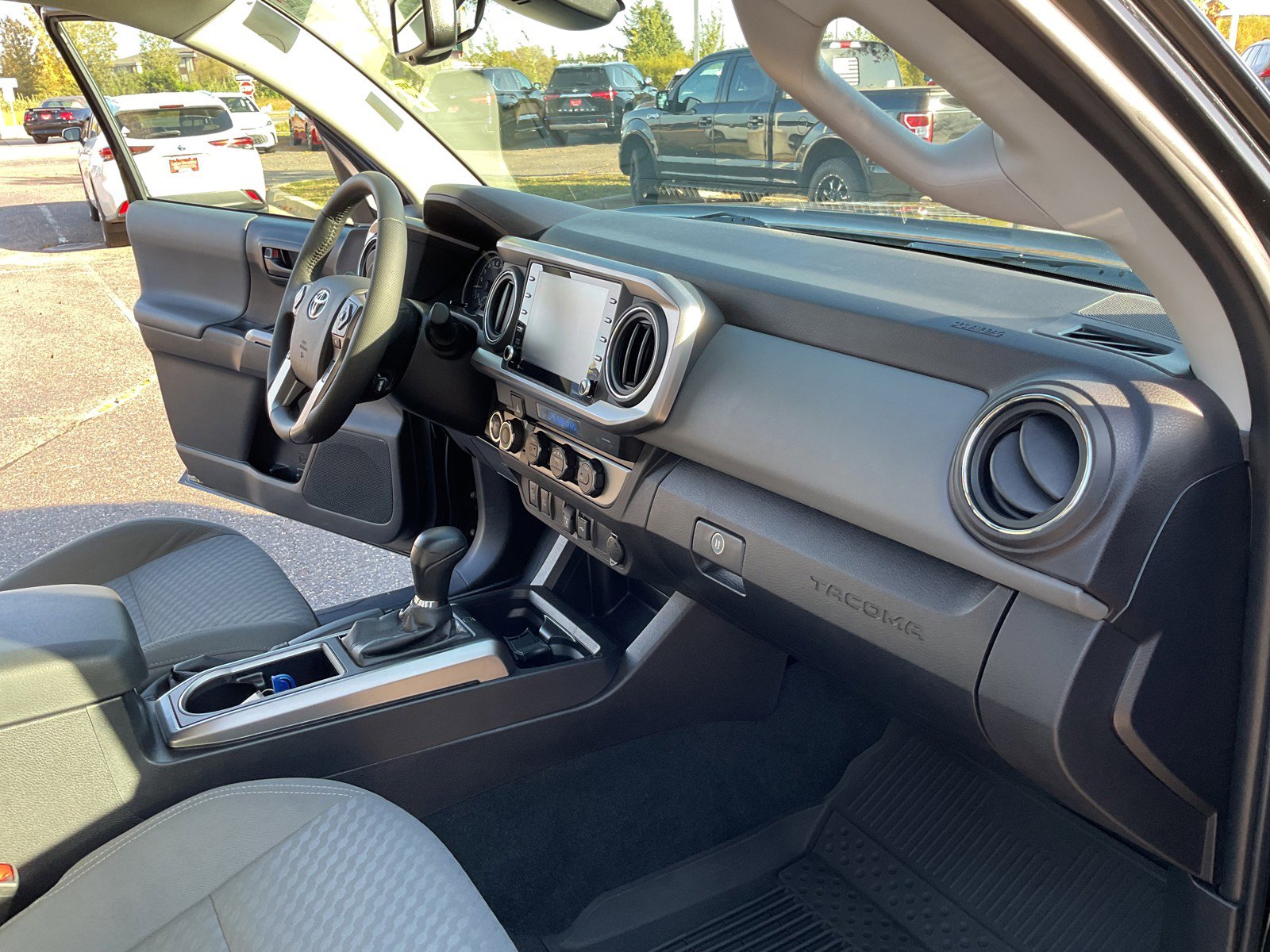 2023 Toyota Tacoma SR5 photo 29