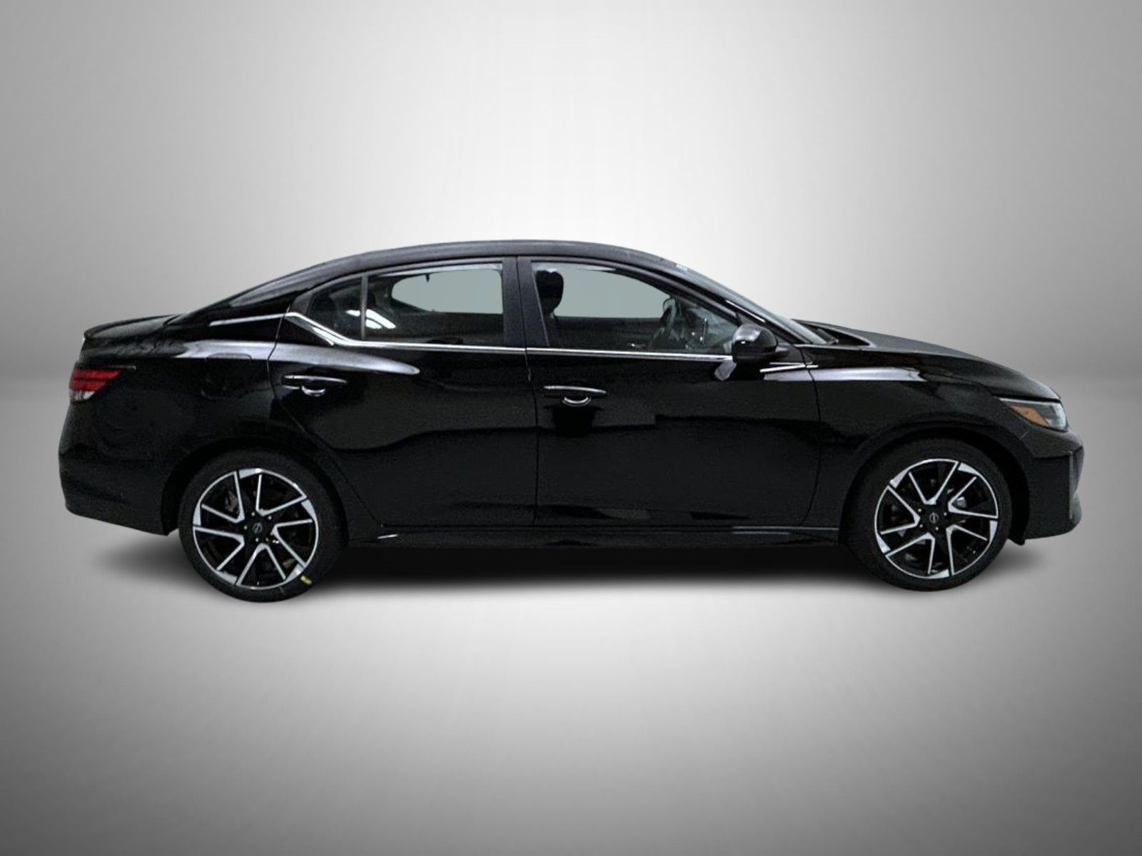 2025 Nissan Sentra SR photo 4