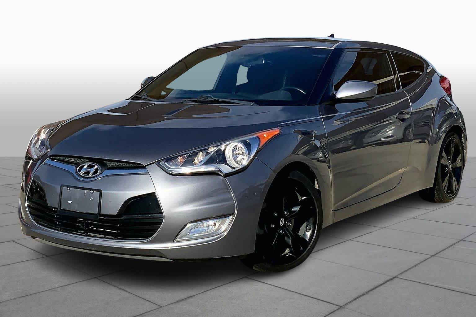 2017 Hyundai Veloster Value Edition's photo