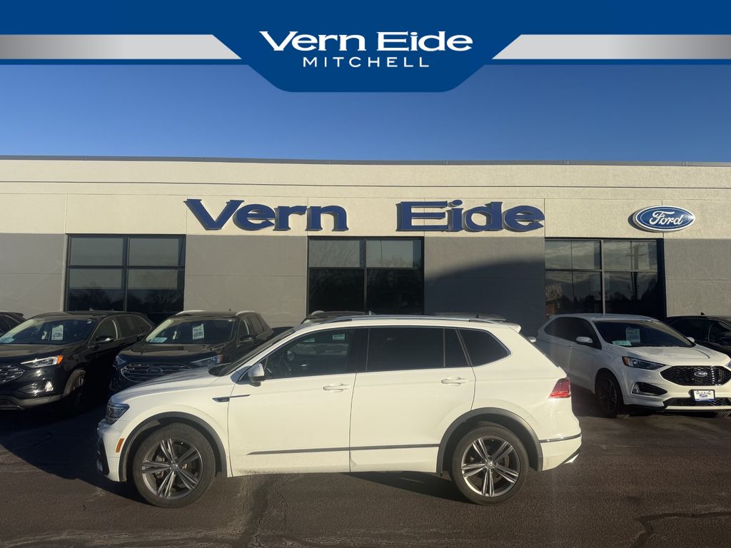 2020 Volkswagen Tiguan SEL Premium R-Line's photo