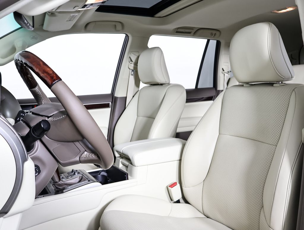 2016 Lexus GX 460 Luxury photo 7