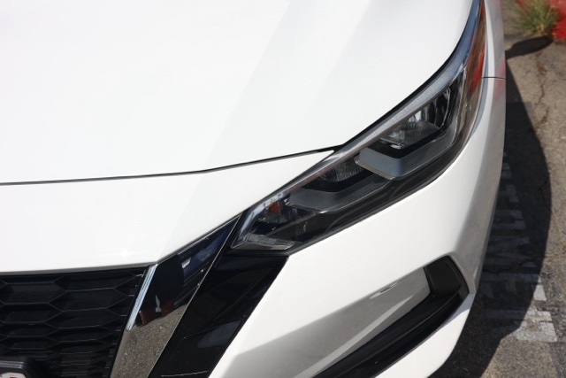 2022 Nissan Sentra S photo 9