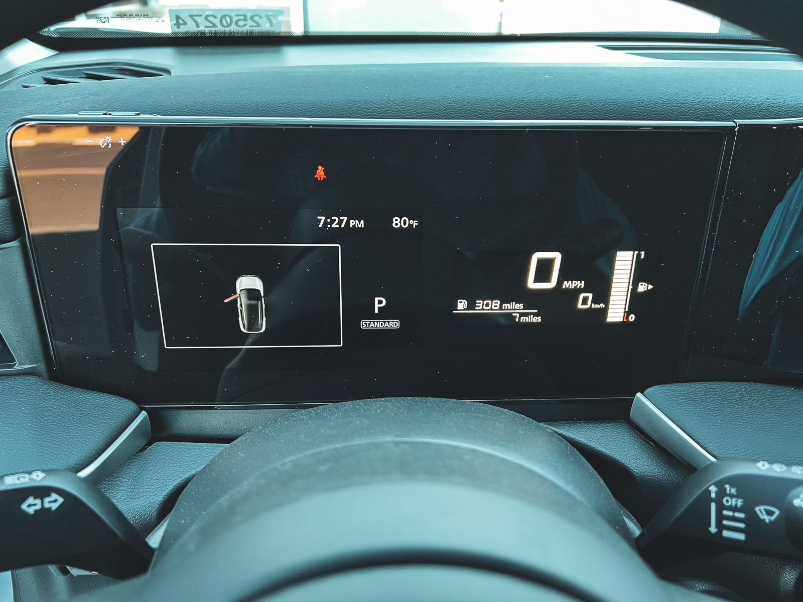 2025 Nissan Kicks S photo 14