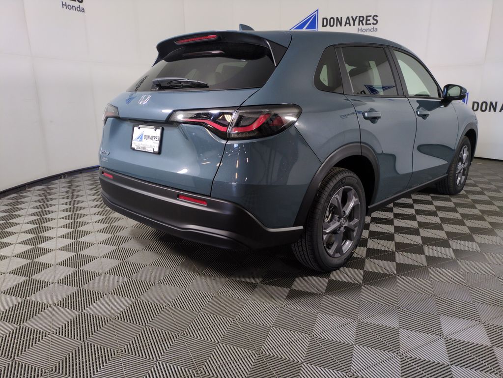 2026 Honda HR-V LX photo 4