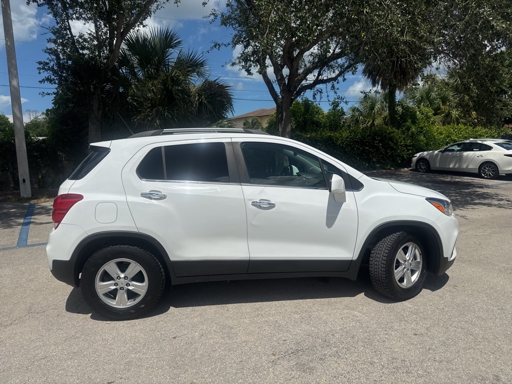 2018 Chevrolet Trax LT photo 11