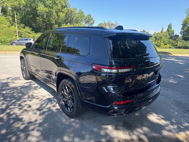 2024 Jeep Grand Cherokee L Summit photo 3