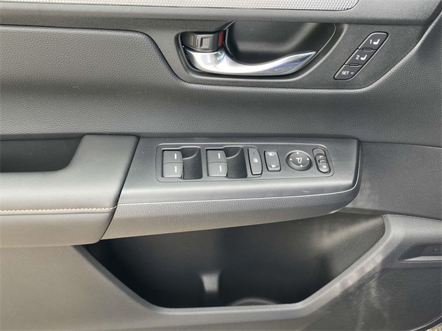 2025 Honda CR-V Hybrid Sport-L photo 12