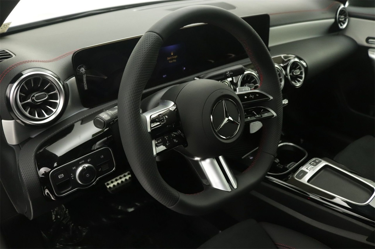 2026 Mercedes Benz CLA 250 photo 4
